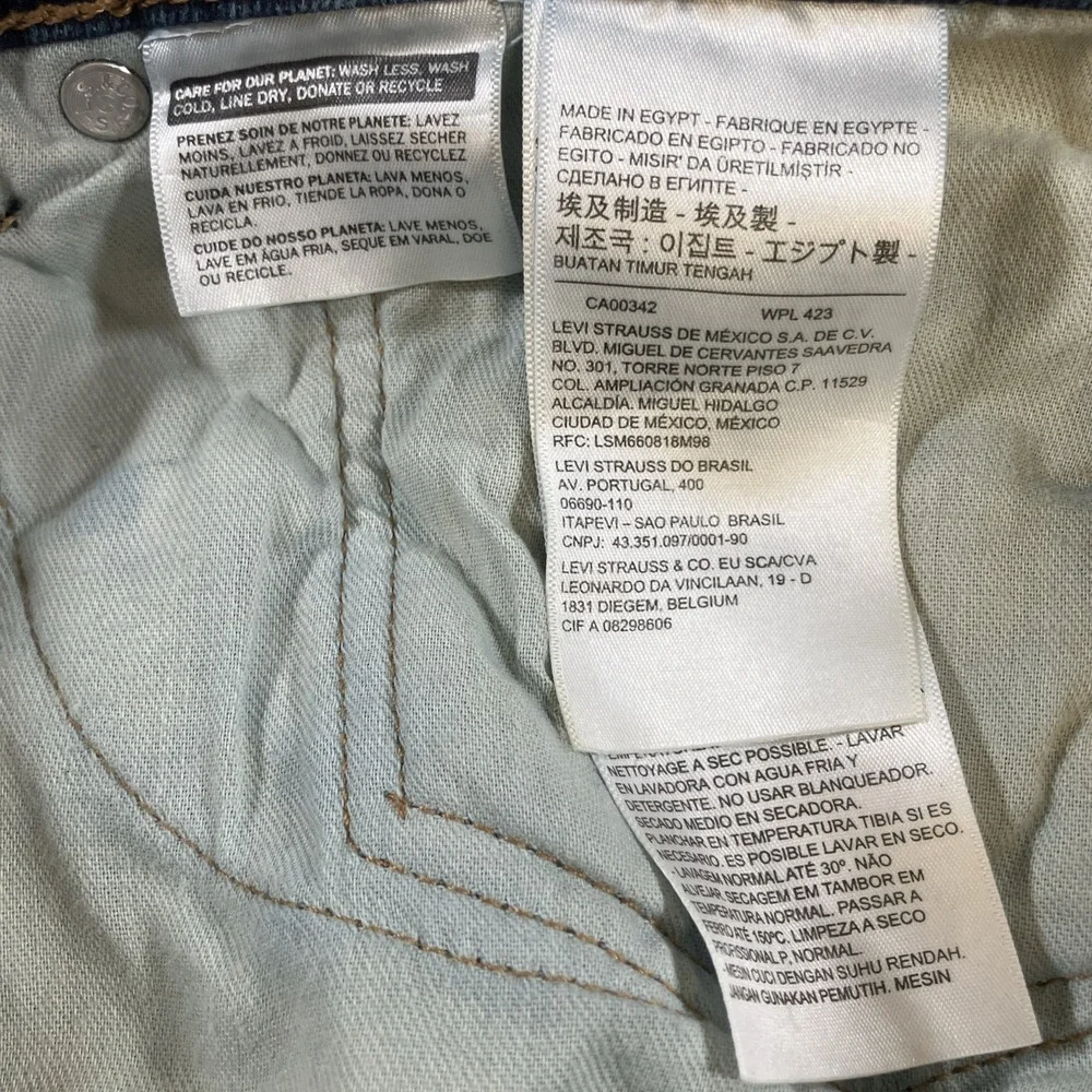 Levis 505 Men's Jeans Size 38X32 Straight Leg Regular Fit‎ Medium Wash